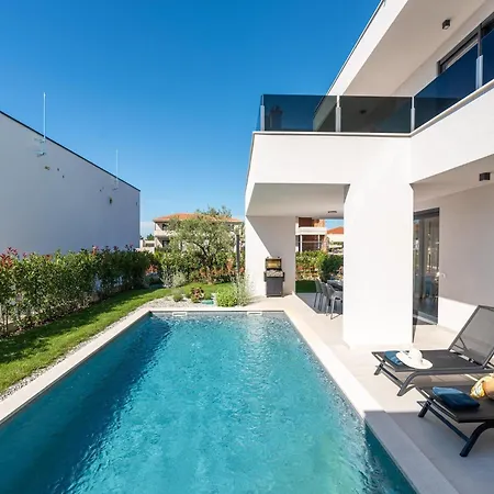 Stylish Istrian With Private Pool Novigrad Istria