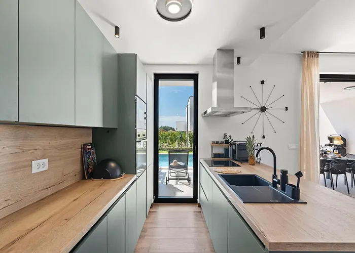 Stylish Istrian With Private Pool Novigrad Istria