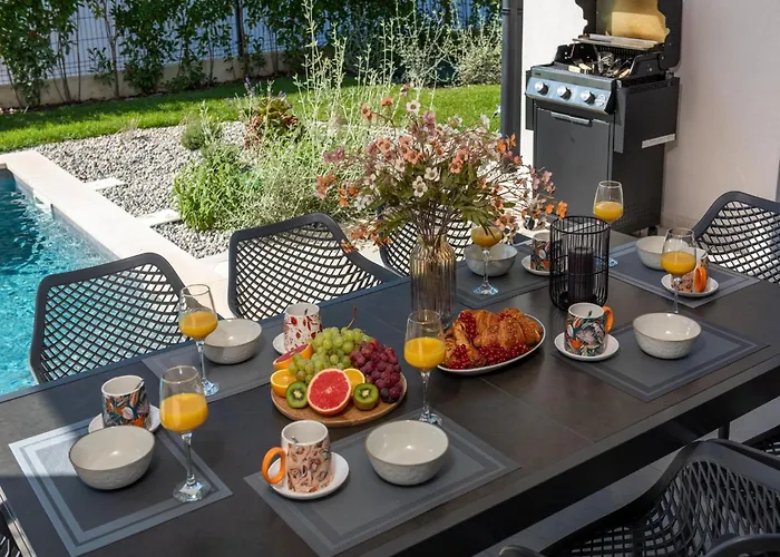 Stylish Istrian With Private Pool Novigrad Istria